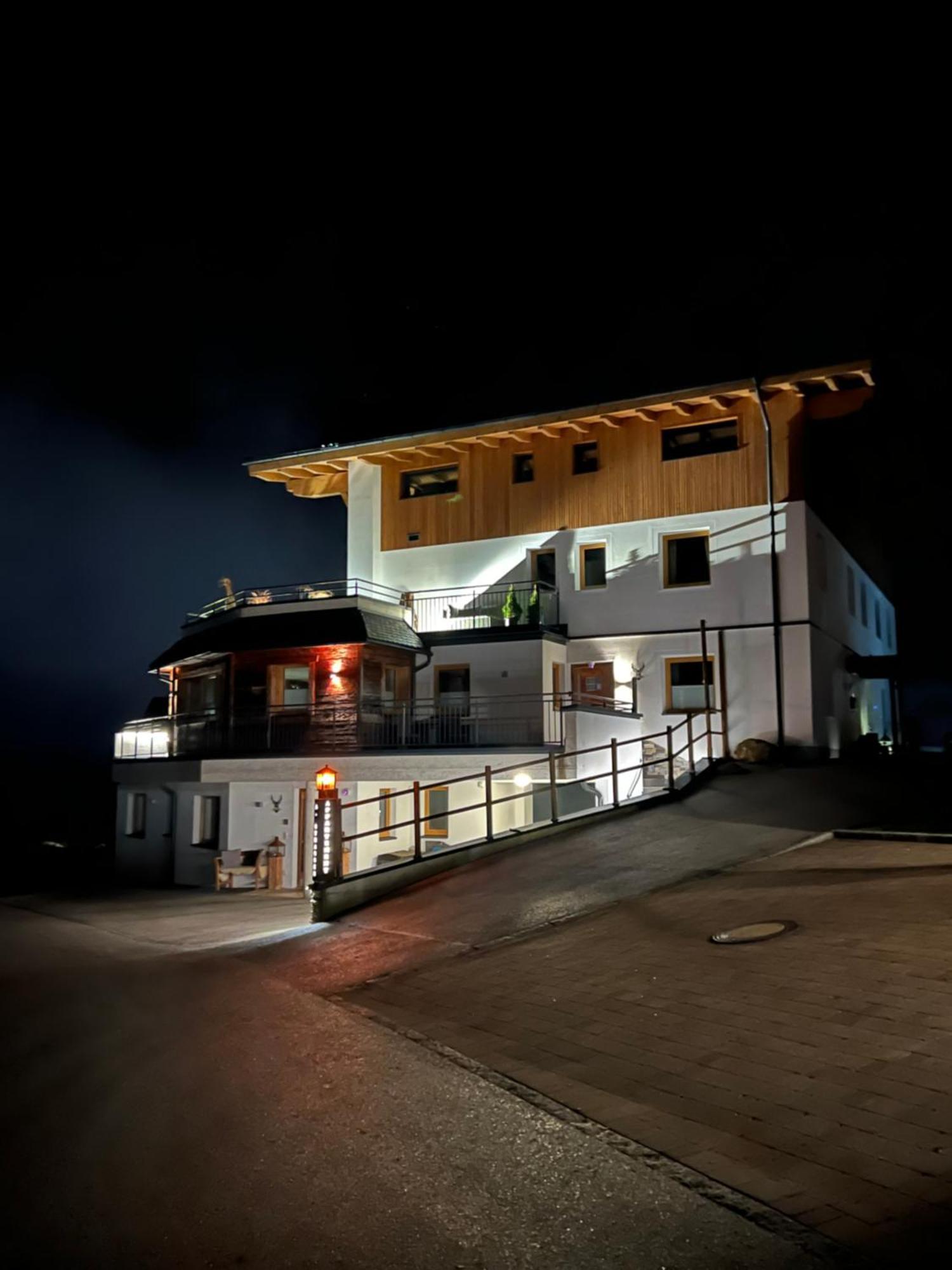 Luxus Ferienwohnung Almhuette Brixen im Thale Exterior photo