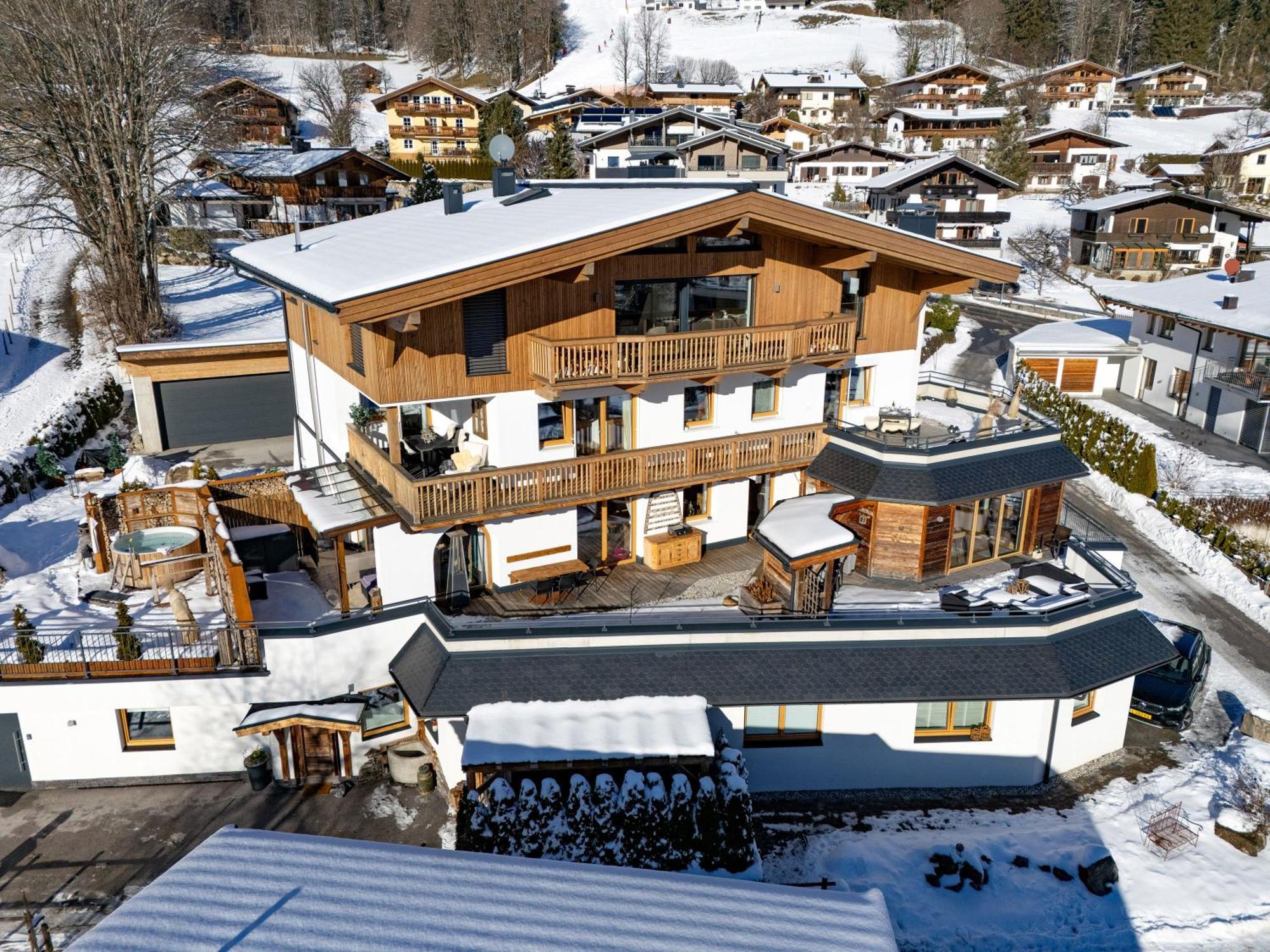 Luxus Ferienwohnung Almhuette Brixen im Thale Exterior photo