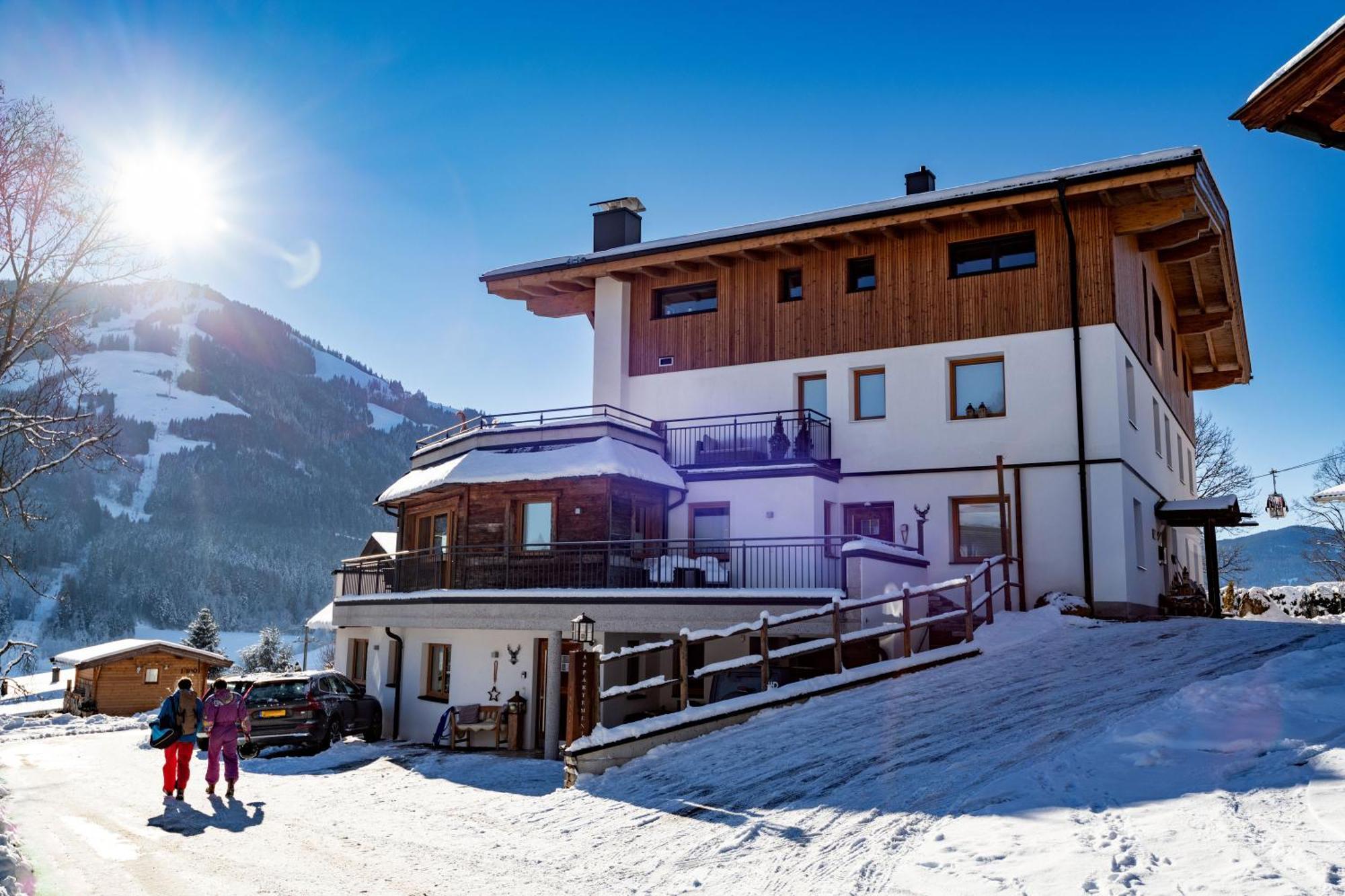 Luxus Ferienwohnung Almhuette Brixen im Thale Exterior photo